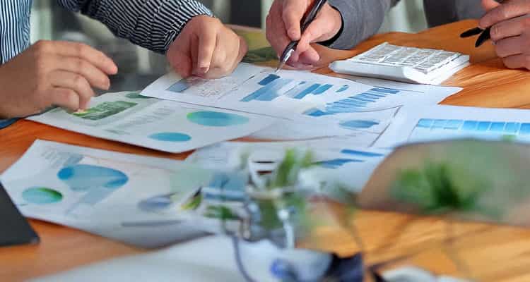 財富管理帳戶若未達資金門檻，需注意可能會出現帳管費等相關費用